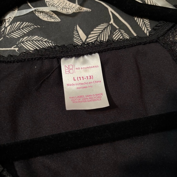 No Boundaries Black Lace Top - Picture 3 of 11